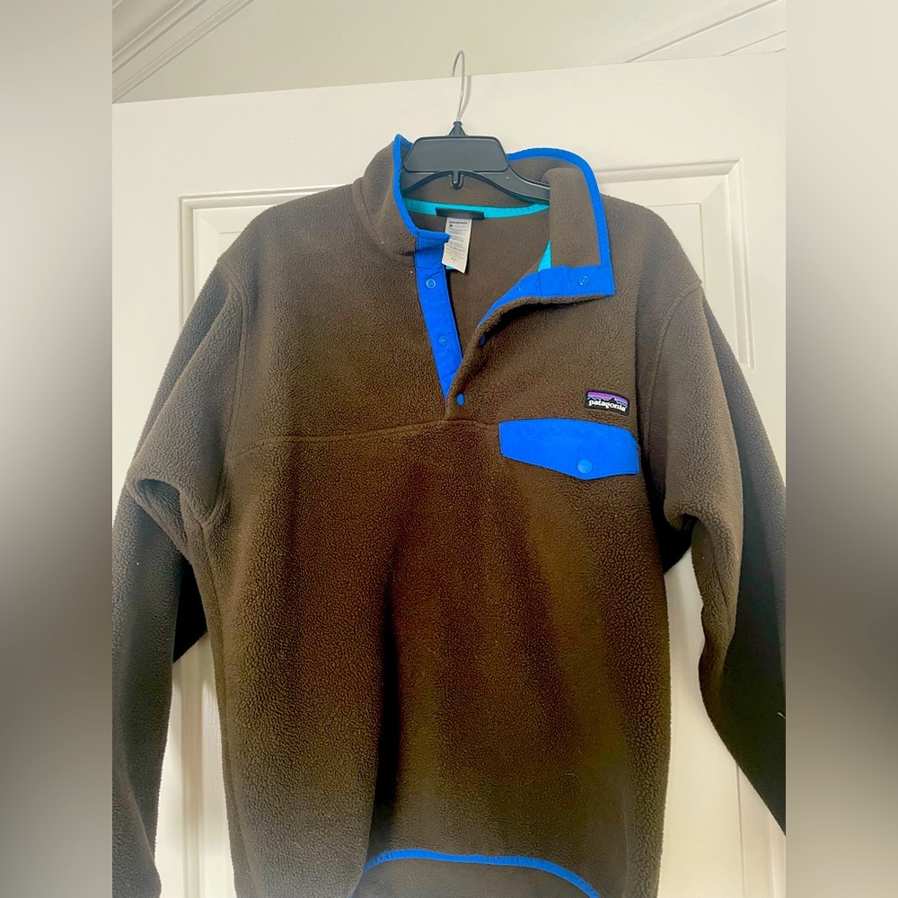 Brown Patagonia pullover jacket, size S